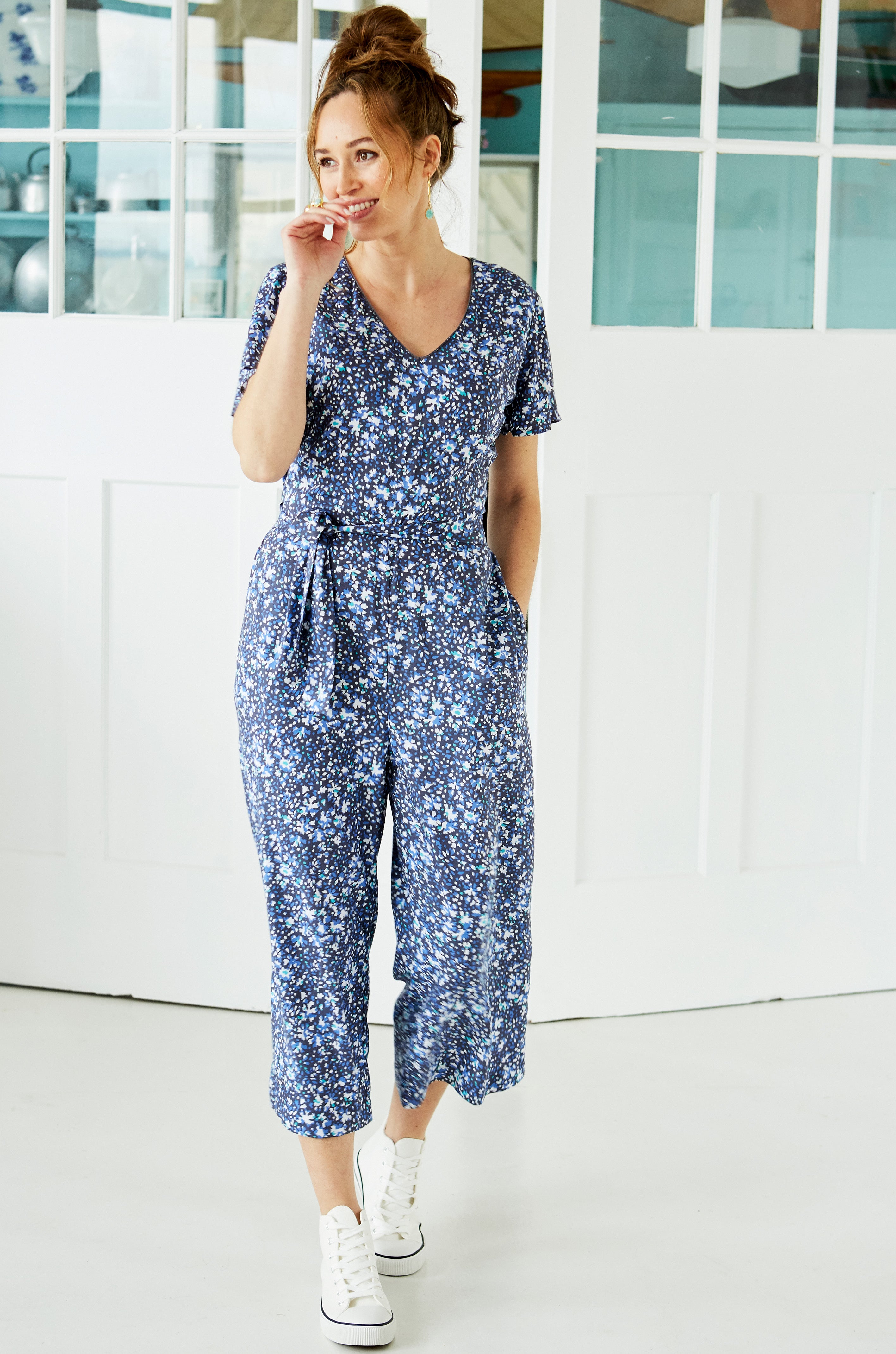 格安販売の格安販売のMEER. V NECK JUMPSUIT オールインワン