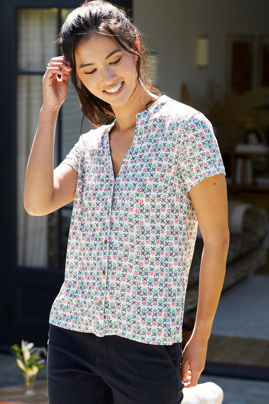 Womens,Shirt,Shirts,Prints,Print,Printed,White,Bright,Comfy,Comfortable,Colourful,Spring,Summer,Limited,Mistral