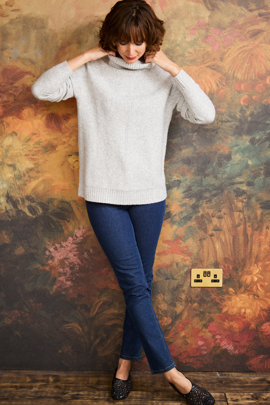 Womens,Knitwear,Jumpers,Jumper,OffWhite,White,Bright,Comfy,Comfortable,Colourful,Spring,Summer,Limited,Mistral